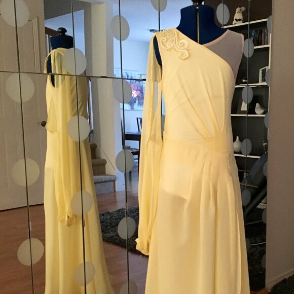 Light yellow lyrical dress - Picture 2 of 5